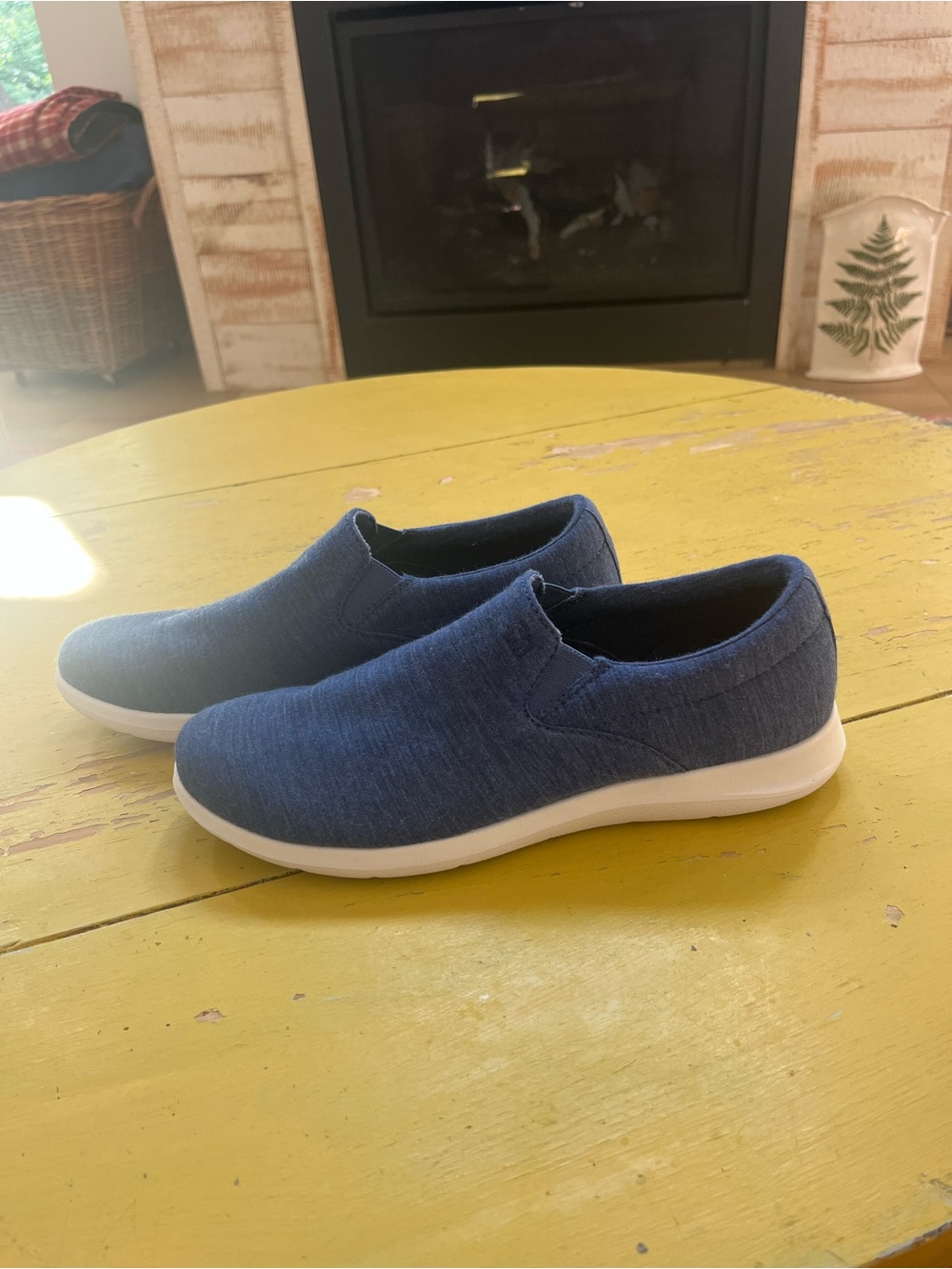 Merino Women’s Slip-On Shoes Blue Size 9